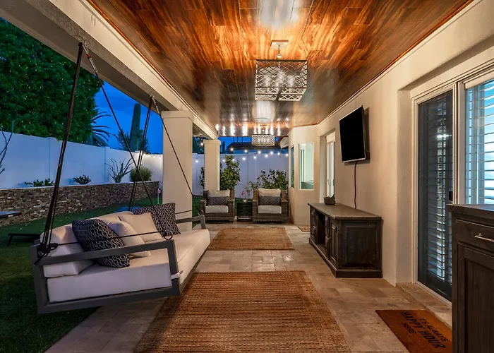 Holiday home Outdoor Retreat Games And Fitness Make For Vacation Vibes Phoenix