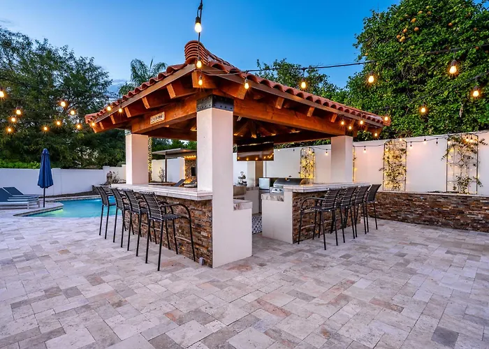 Outdoor Retreat Games And Fitness Make For Vacation Vibes Phoenix